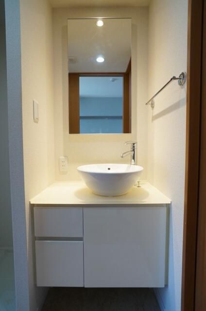 洗面設備　脱衣スペースもあります