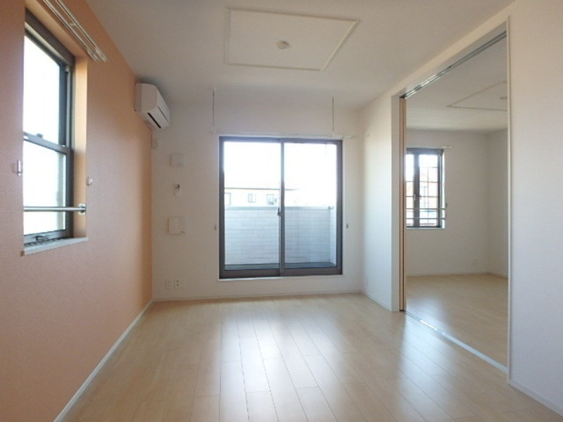 居室・リビング　図面と現状に相違がある場合には現状を優先