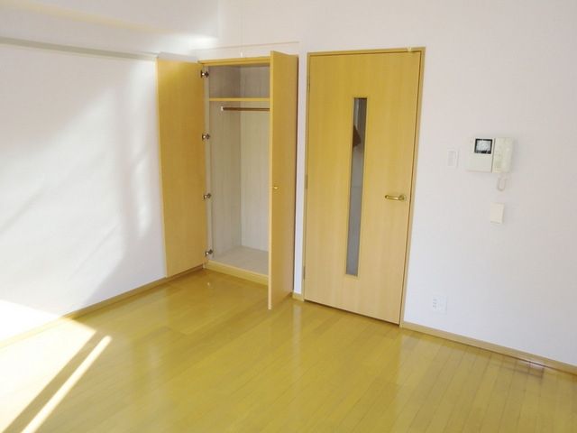 その他部屋・スペース　★綺麗なフローリングのお部屋です★