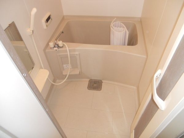 バス・シャワールーム　バス