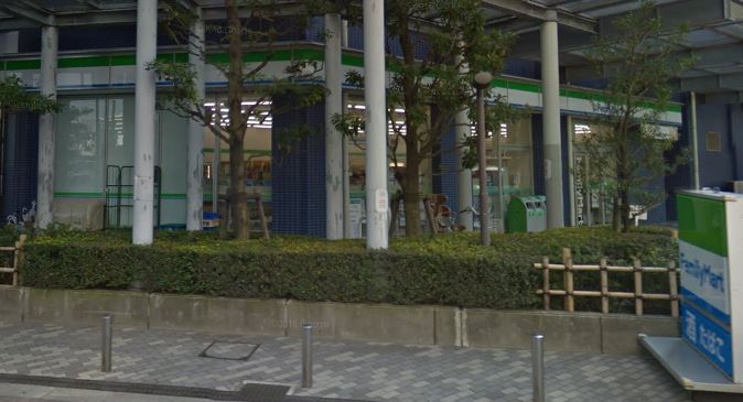 コンビニ　ファミリーマート勝どき三丁目店（コンビニ）まで200m