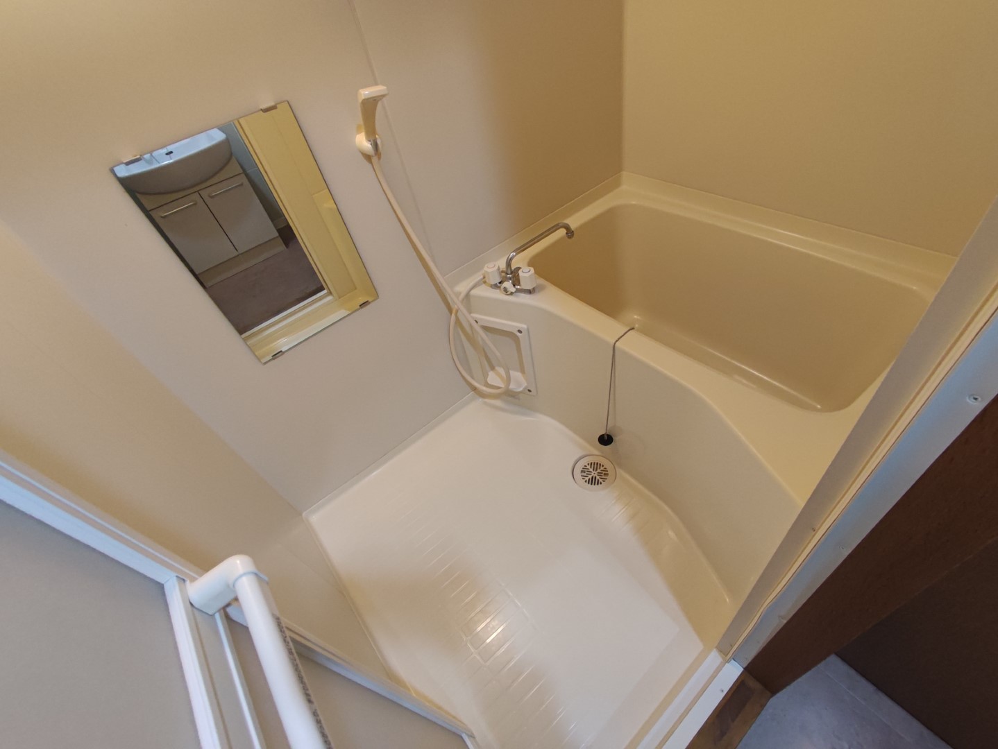 バス・シャワールーム　他室参考写真