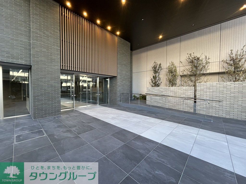 エントランス　エントランス