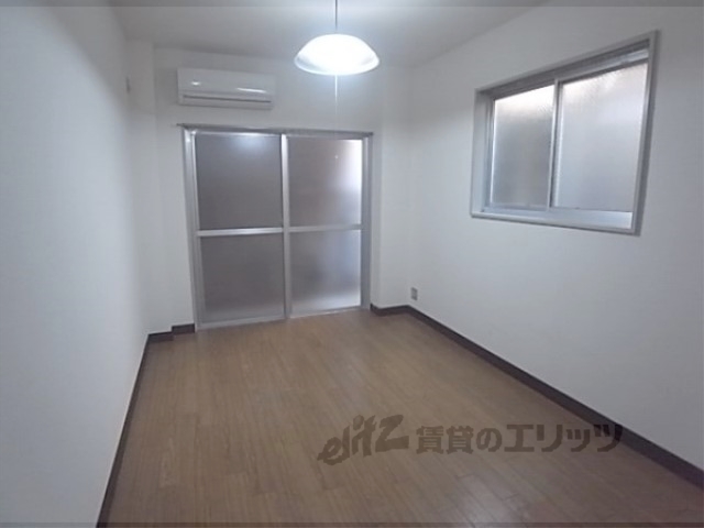 居室・リビング　洋室