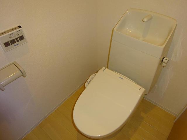 トイレ　シャワー付トイレ