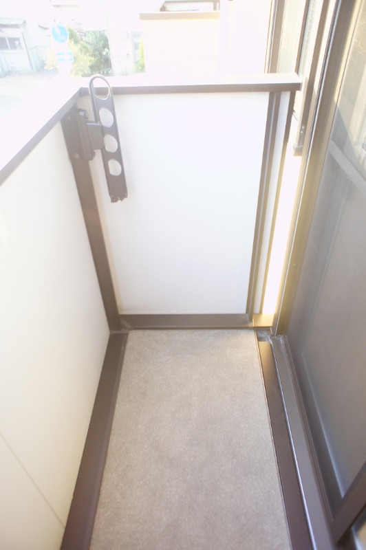 バルコニー　図面と現状に相違がある場合には現状を優先