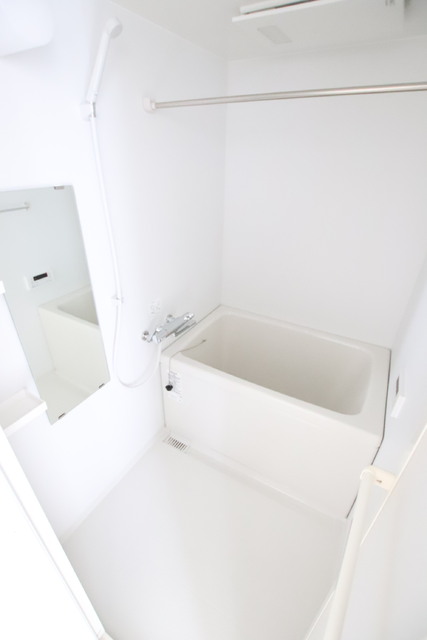 バス・シャワールーム　※別室参考写真。