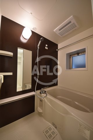 バス・シャワールーム　レオンヴァリエ大阪ベイシティII　バスルーム