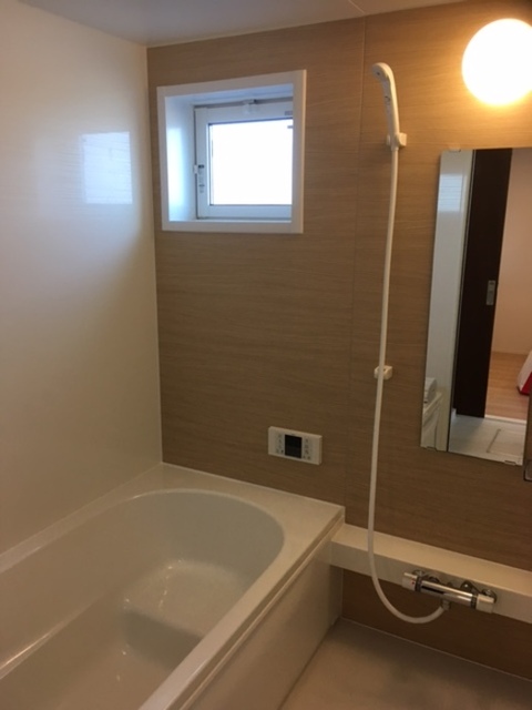 バス・シャワールーム　浴室