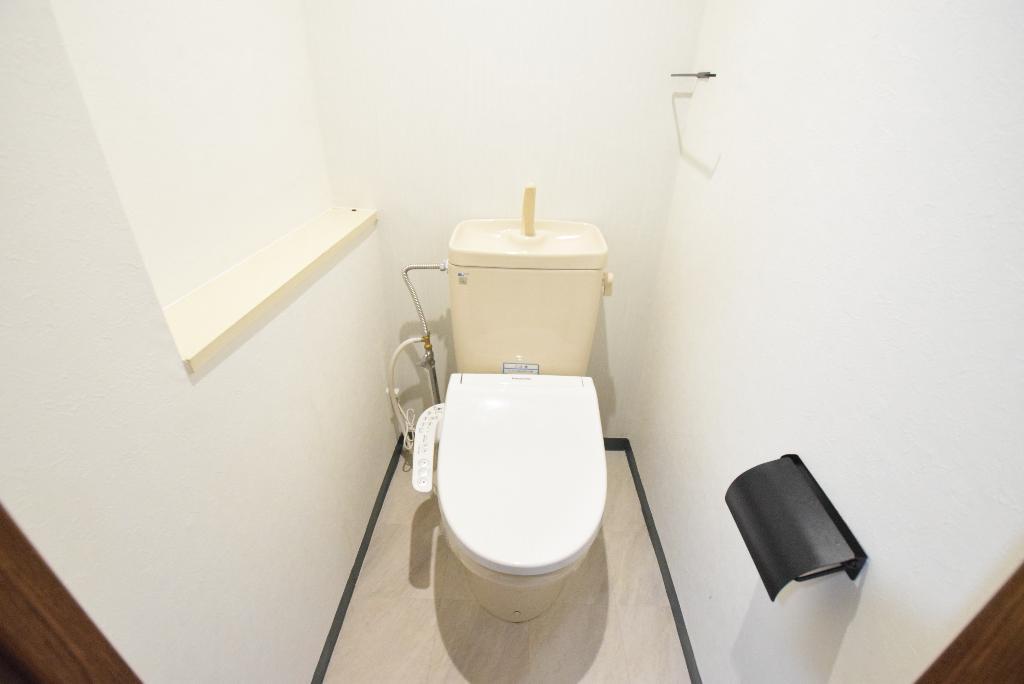 トイレ　シャワー付トイレ