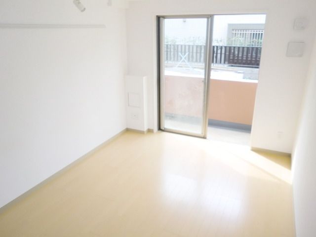 居室・リビング　★7.9帖の洋室です★