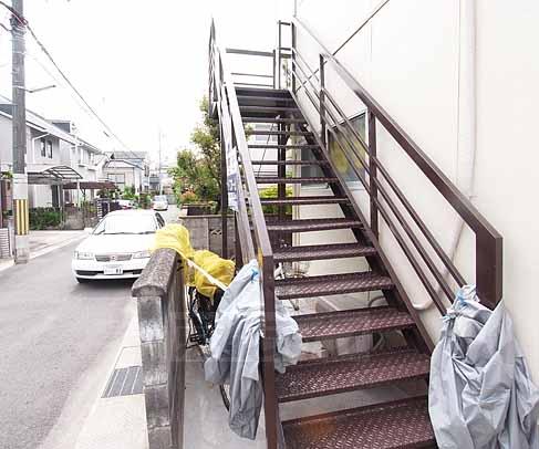 ロビー　階段です。