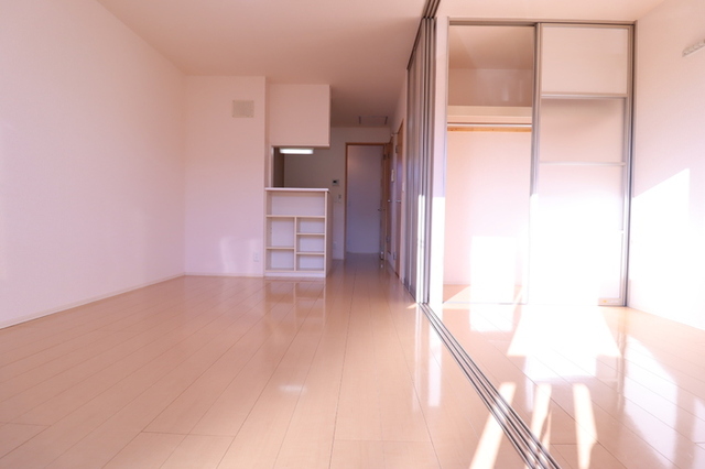 居室・リビング　リビング全景