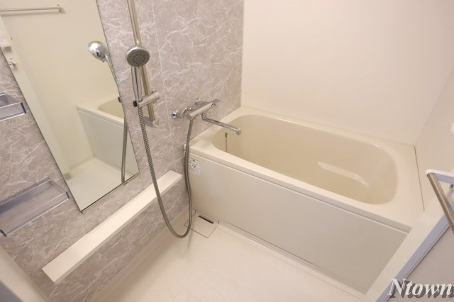 バス・シャワールーム　きれいなお風呂です