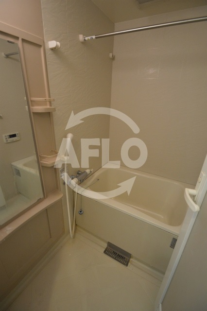 バス・シャワールーム　レジュールアッシュ天王寺　浴室