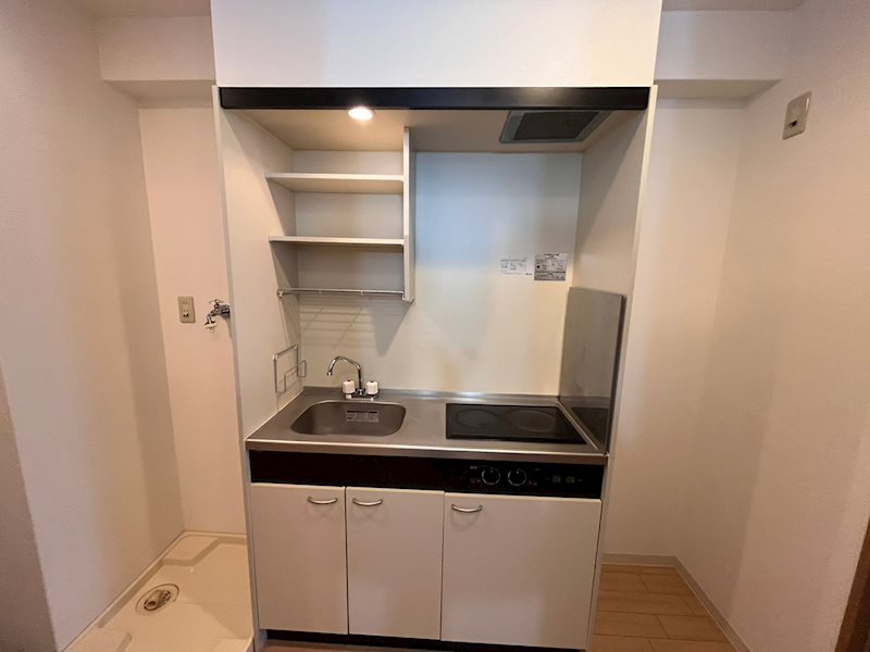 キッチン　206号室(2023.3.21)