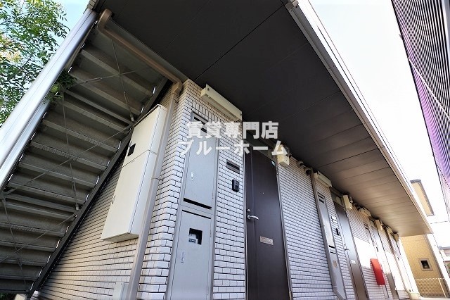 建物外観　軽量鉄骨造2階建ての物件！