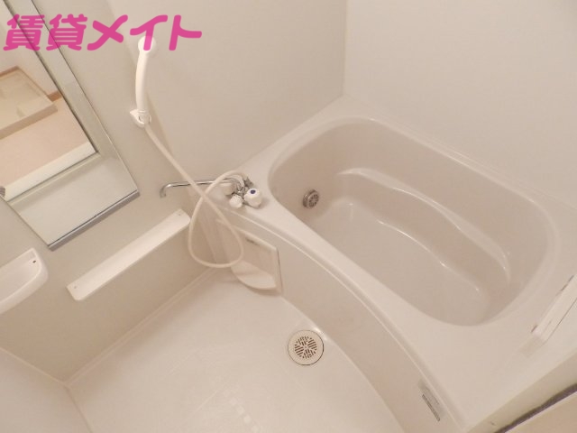 バス・シャワールーム　同型参考写真