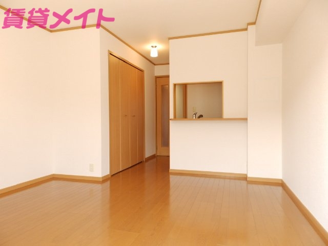 居室・リビング　同型参考写真