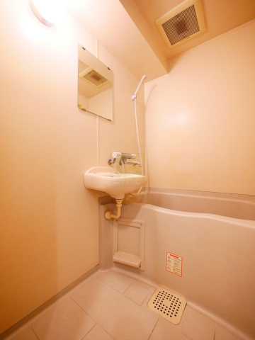 バス・シャワールーム　同一間取り参考写真になります。