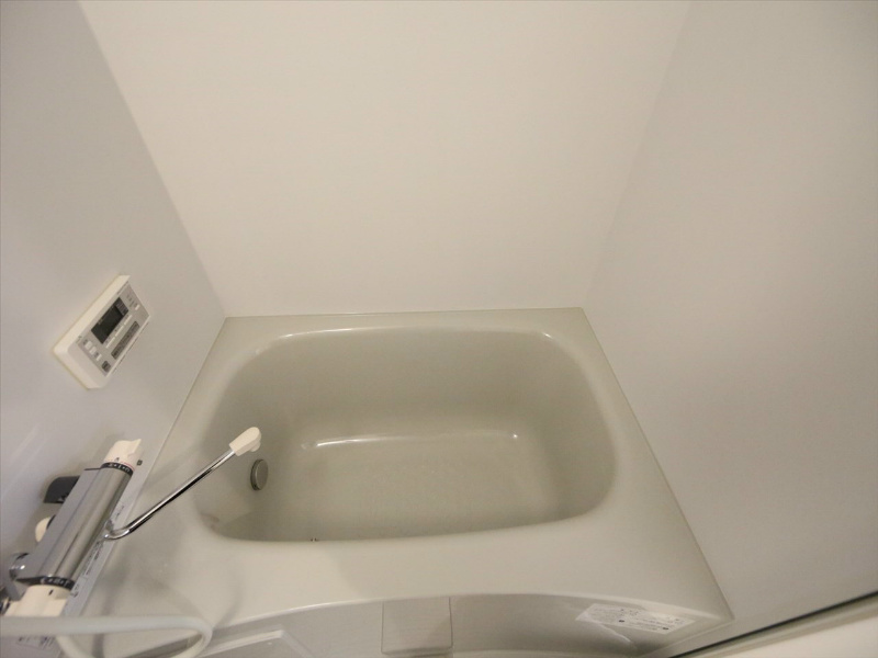 バス・シャワールーム　追い焚き　浴室暖房乾燥機　24時間換気付風呂　同型写真