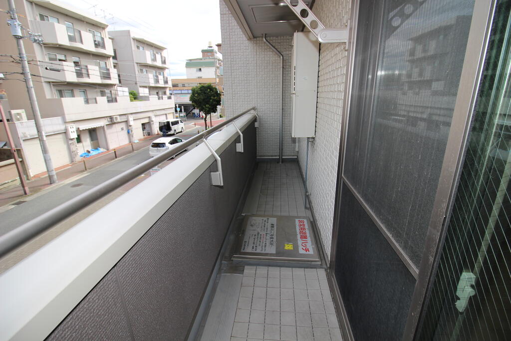 バルコニー　バルコニー：画像は同社類似物件の写真