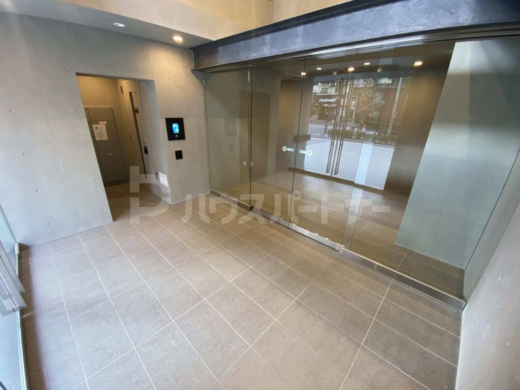 その他　エントランス