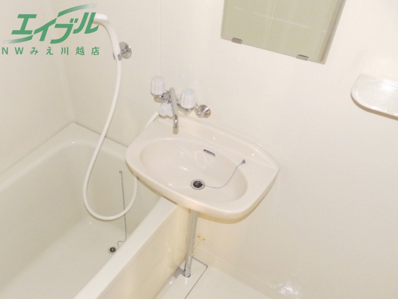 洗面設備　反転タイプ参考写真