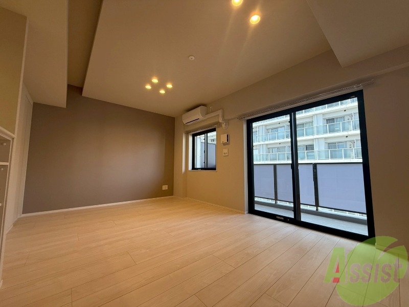 居室・リビング　リビングは１４．８帖のＬＤＫです。広々していますね。