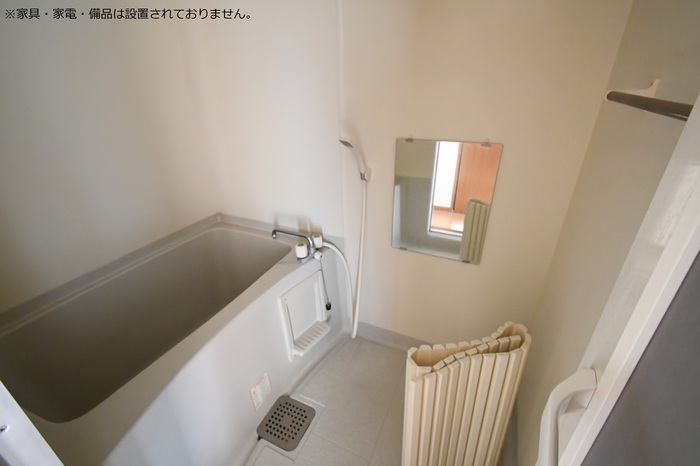 バス・シャワールーム　落ち着いた空間のお風呂です