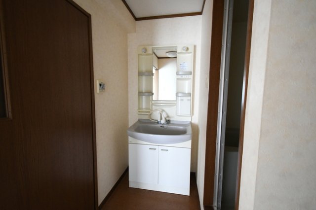 洗面設備　忙しい朝には欠かせない洗面所です