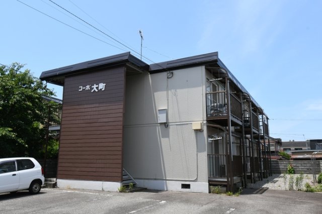 建物外観　落ち着いた雰囲気の外観です