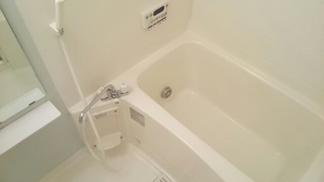 バス・シャワールーム　お風呂で日々の疲れを落としましょう