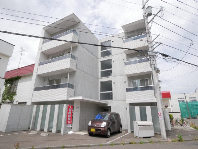 建物外観　☆地下鉄東西線【東札幌駅】まで徒歩6分！