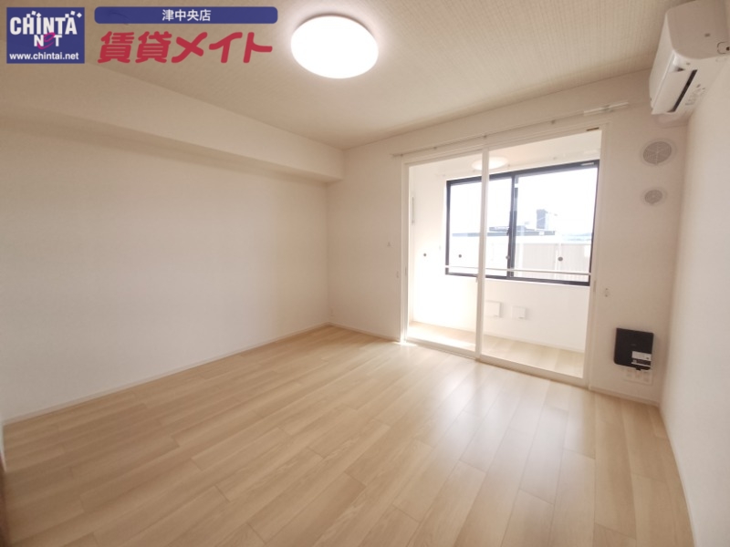 居室・リビング　同型タイプ画像