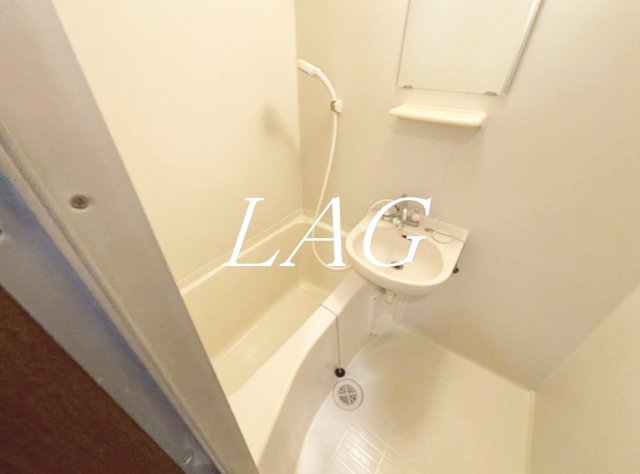 バス・シャワールーム　お風呂です。