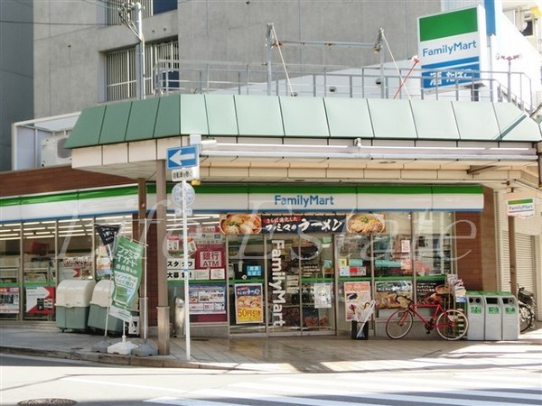 コンビニ　ファミリーマート内久宝寺町四丁目店（コンビニ）まで24m