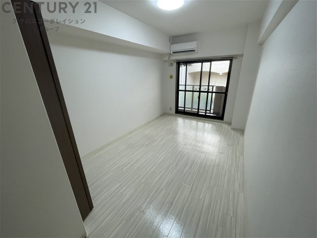 居室・リビング　エアコン付きの7帖の洋室です♪