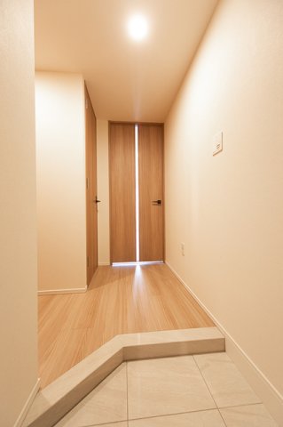 玄関　※写真は同タイプ住戸です。