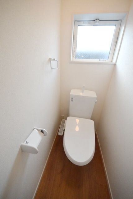 トイレ　★清潔感のあるトイレです★※別部屋参考画像