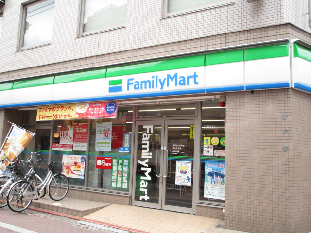 コンビニ　ファミリーマート雪谷大塚店（コンビニ）まで324m