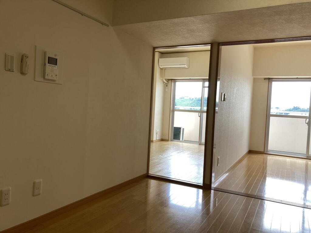 居室・リビング　6帖部屋が２つでゆとりのある間取りです