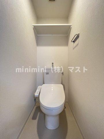 トイレ　別室カラー参考写真