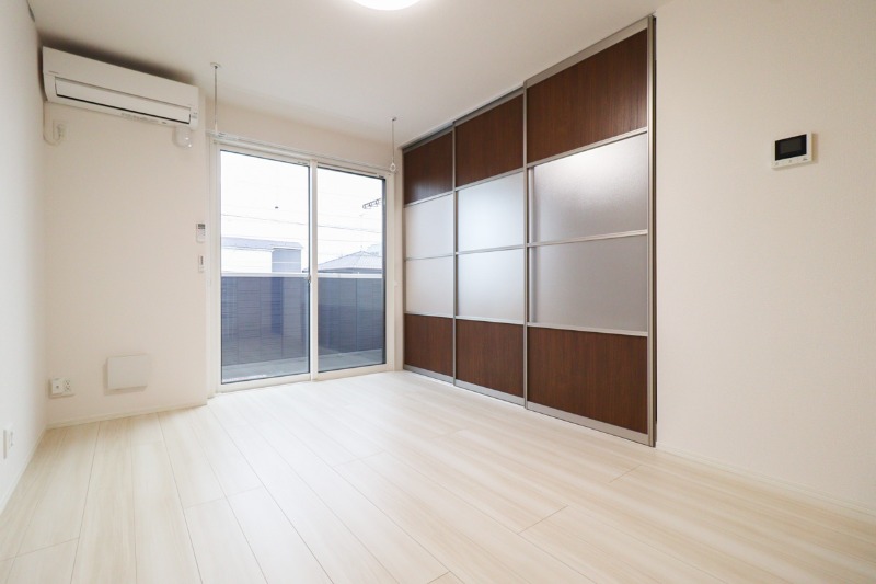 居室・リビング　図面と現状に相違がある場合には現状を優先