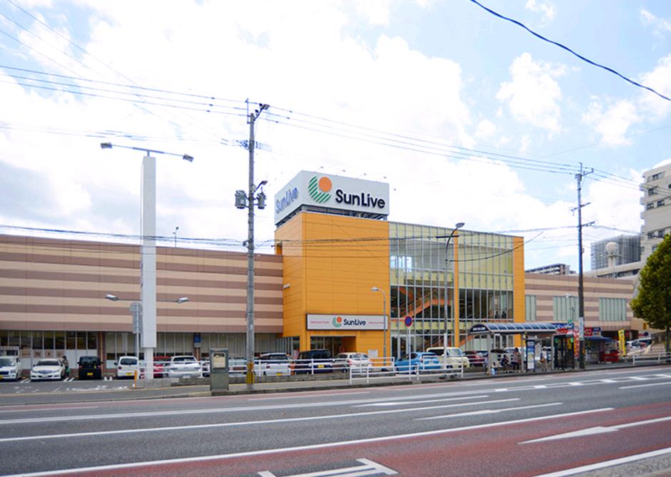 スーパー　サンリブ到津（スーパー）まで314m