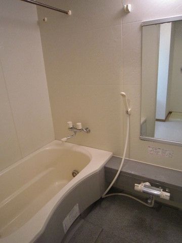 バス・シャワールーム　☆追焚付ゆったりバスルーム☆