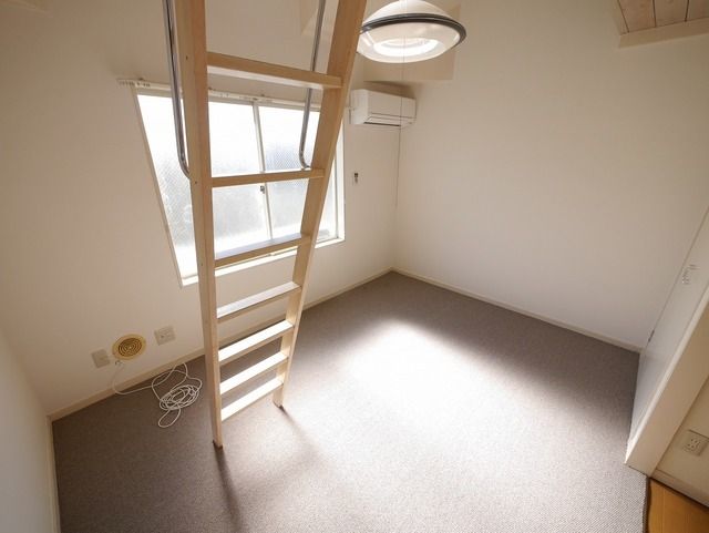 居室・リビング　★日当たりの良いお部屋★