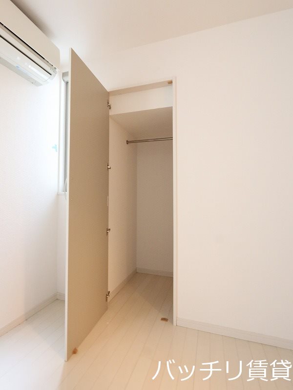 収納　同型タイプの為現状優先