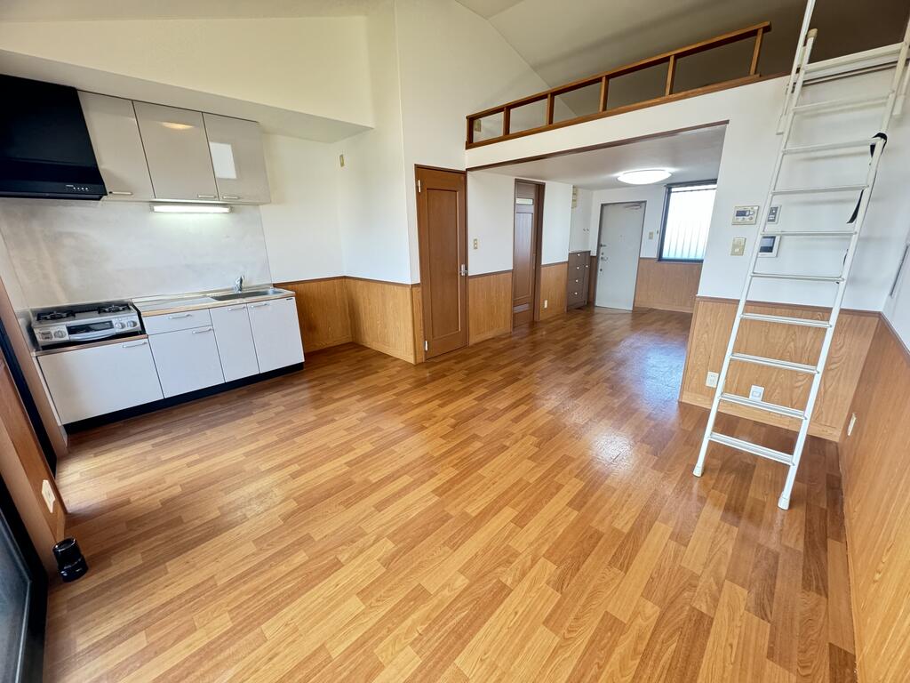 居室・リビング　南向きの明るいお部屋