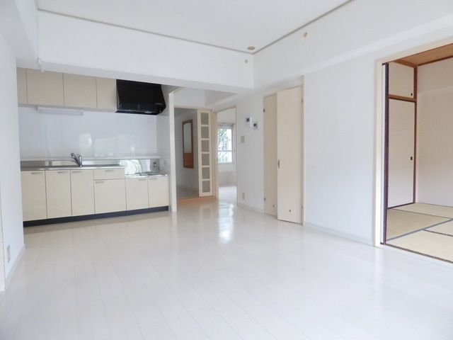 居室・リビング　内装